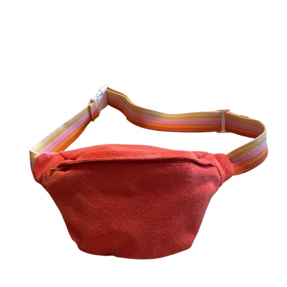 Shiraleah Sol Terry Sling Belt Bag - Picture 3 of 7